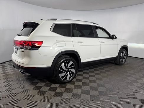 Used 2025 Volkswagen Atlas SEL AWD/4WD image 8