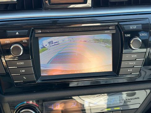 Used 2015 Toyota Corolla S FWD image 21