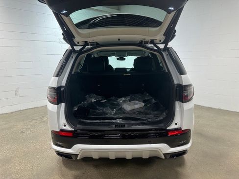 New 2025 Land Rover Discovery Sport S image 25