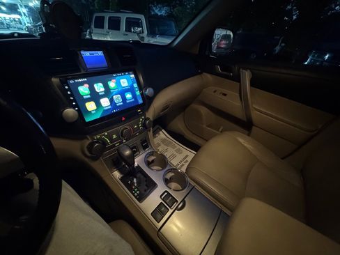 Used 2012 Toyota Highlander SE image 15