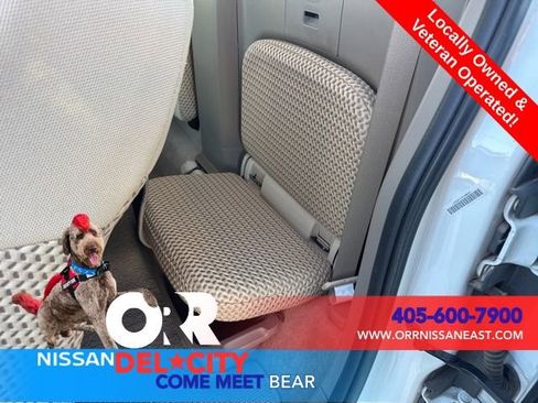 Used 2015 Nissan Frontier SV image 12
