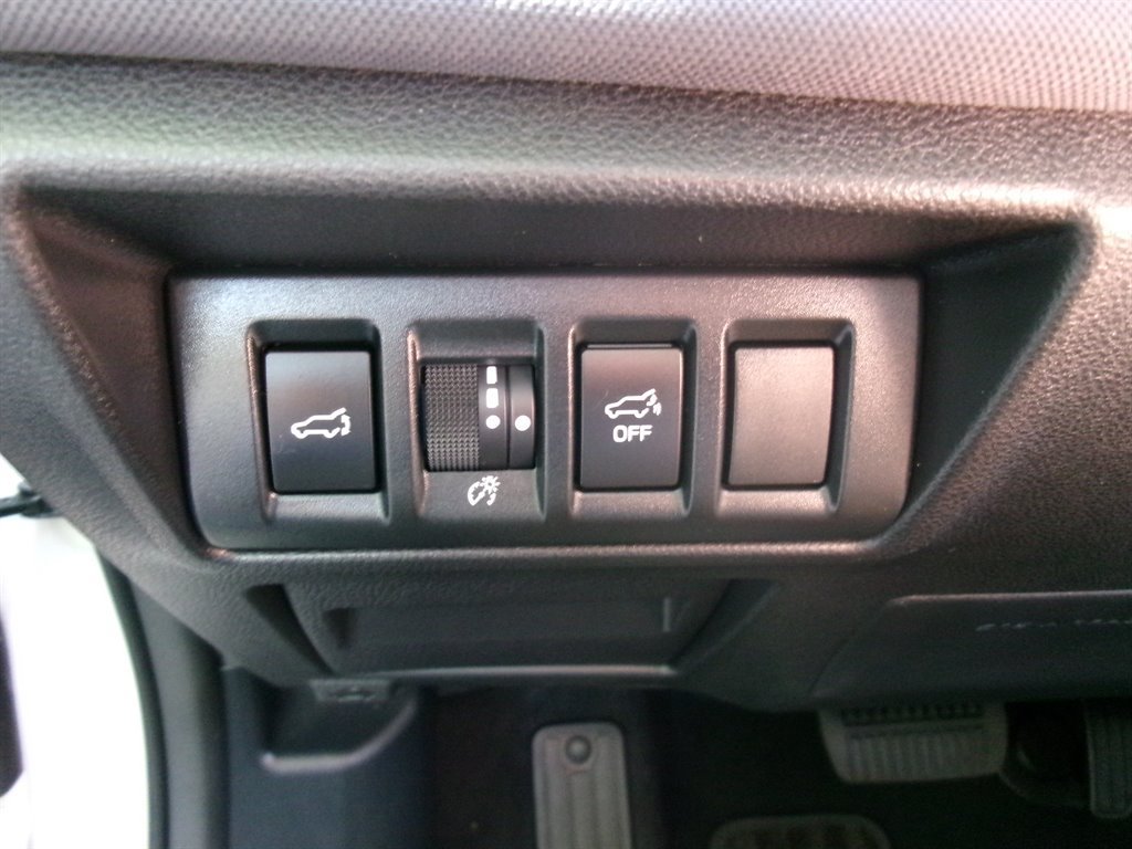 Used 2023 Subaru Outback Premium AWD/4WD image 34