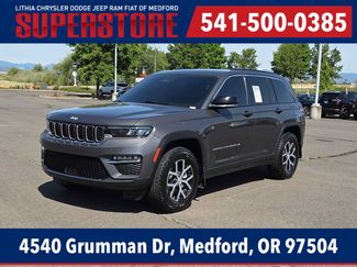 Used 2025 Jeep Grand Cherokee Limited w/ Trailer Tow Package AWD/4WD video 1