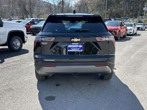 Used 2026 Chevrolet Equinox LT image 4