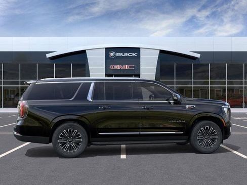 New 2026 GMC Yukon XL Elevation image 5