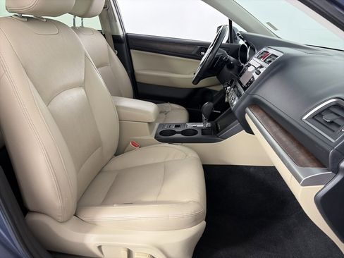 Used 2015 Subaru Outback 3.6R Limited w/ Popular Package #4 image 30