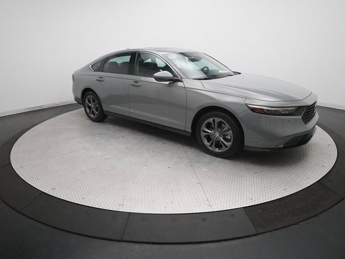 Certified 2024 Honda Accord EX-L image 13