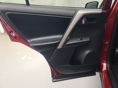 Used 2018 Toyota RAV4 XLE w/ Plus Extra Value Package FWD image 19