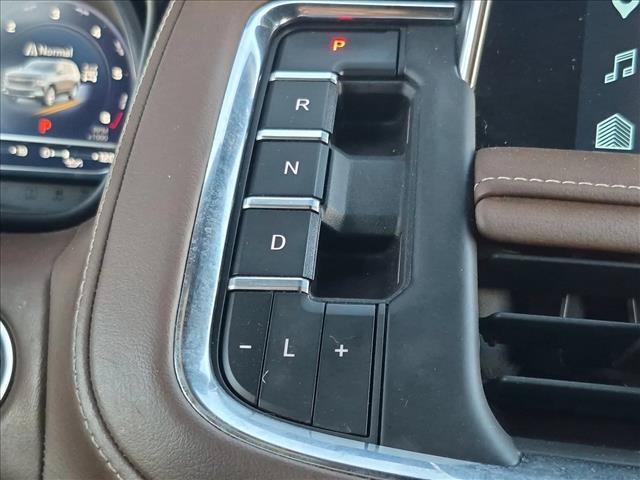 Used 2023 Chevrolet Tahoe High Country AWD/4WD image 12