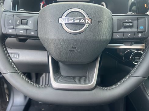 New 2026 Nissan Pathfinder SL w/ SL Premium Package FWD image 9