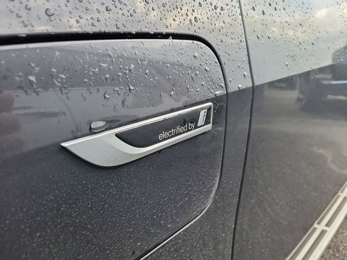 Used 2023 BMW X5 xDrive45e w/ Parking Assistance Package image 29