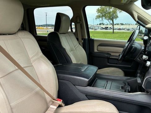Used 2019 RAM 2500 Limited AWD/4WD image 15