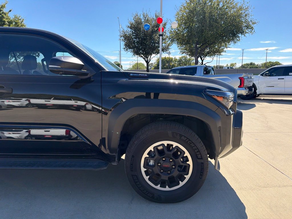 Certified 2025 Toyota 4Runner TRD Off-Road Premium AWD/4WD image 13
