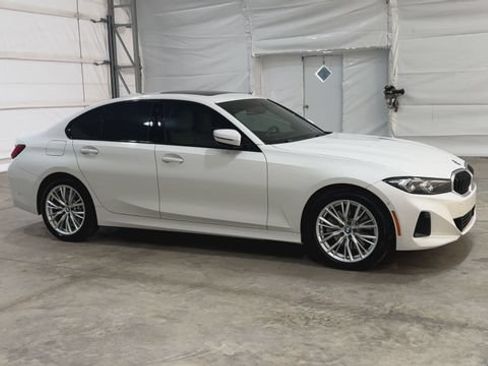 Used 2023 BMW 330i Sedan w/ Premium Package RWD image 6