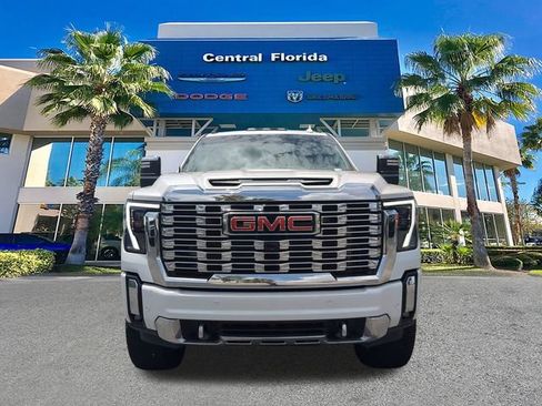 Used 2024 GMC Sierra 3500 Denali w/ Denali Reserve Package AWD/4WD image 3