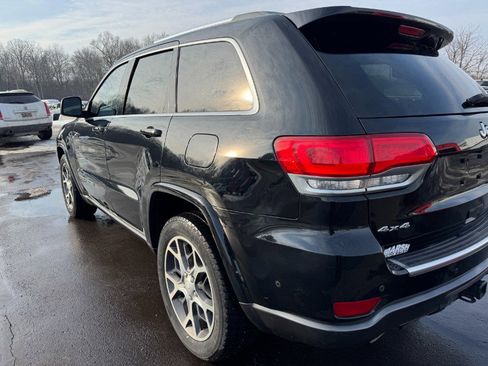 Used 2018 Jeep Grand Cherokee Limited image 10