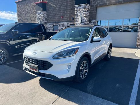 Used 2021 Ford Escape SEL image 7