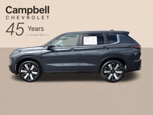 Used 2025 Mitsubishi Outlander SE AWD/4WD image 2