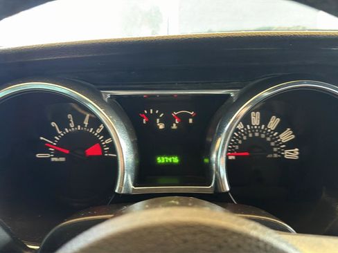 Used 2008 Ford Mustang Premium RWD image 15