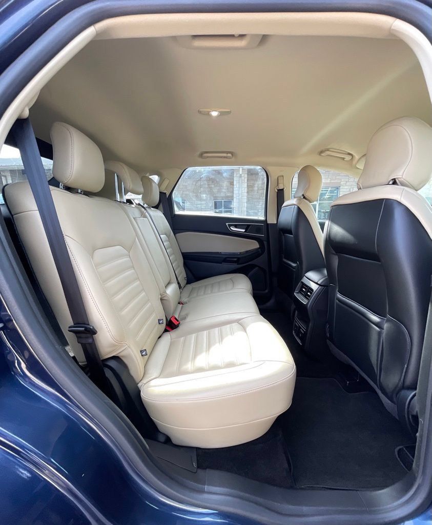 Used 2017 Ford Edge SEL w/ Equipment Group 201A FWD image 30