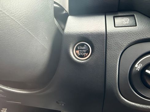 Used 2025 Nissan Frontier PRO-4X AWD/4WD image 20