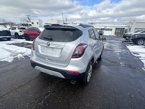 Used 2019 Buick Encore Sport Touring image 5