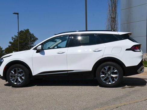 Used 2023 Kia Sportage SX image 3