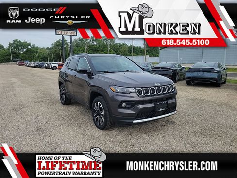 Used 2024 Jeep Compass Limited AWD/4WD image 1
