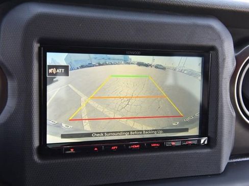 Used 2018 Jeep Wrangler Unlimited Sport S image 12