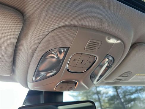 Certified 2022 Jeep Compass Limited w/ Sun and Sound Group image 34