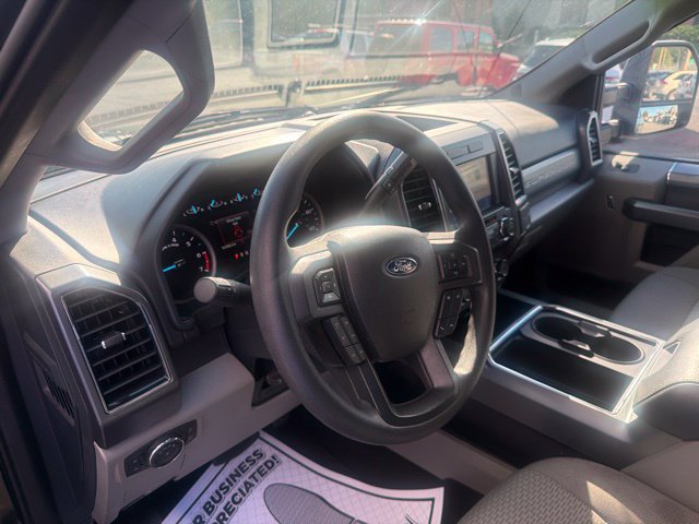 Used 2022 Ford F250 XLT w/ Black Appearance Package AWD/4WD image 18