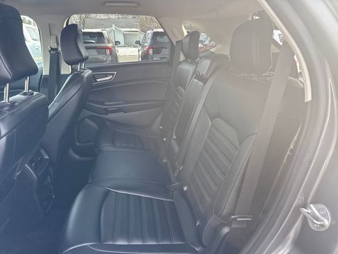 Used 2022 Ford Edge SEL w/ Convenience Package image 17