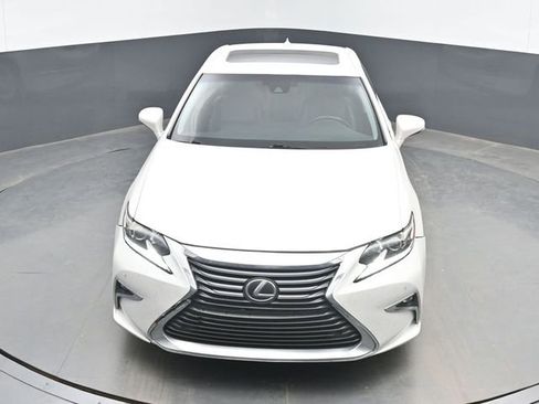 Used 2016 Lexus ES 350 w/ Premium Package w/Wood Trim FWD image 14