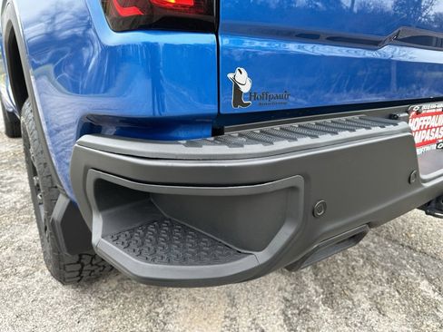 Used 2022 GMC Sierra 1500 AT4 w/ AT4 Premium Package image 9