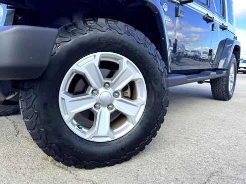 Used 2017 Jeep Wrangler Unlimited Sahara w/ Quick Order Package 24E Chief image 2