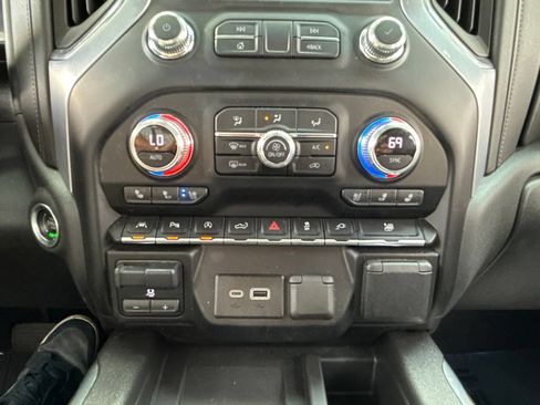Used 2020 GMC Sierra 1500 SLT w/ SLT Premium Plus Package RWD image 63