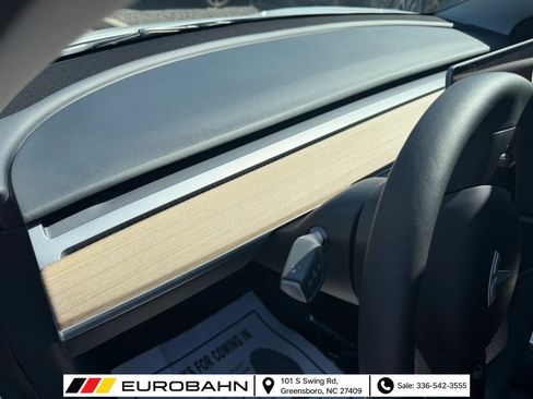 Used 2023 Tesla Model 3 Standard Range RWD image 7