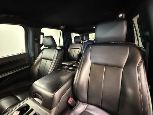 Used 2021 Ford Expedition XLT RWD image 13
