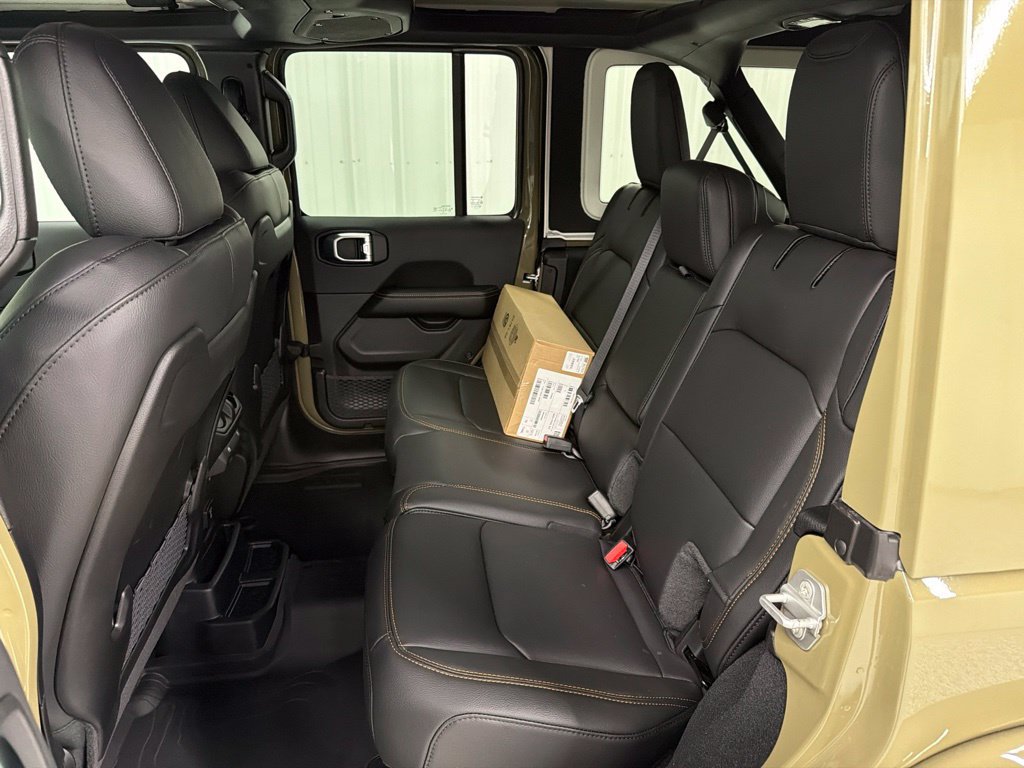 New 2026 Jeep Wrangler Unlimited Sahara AWD/4WD image 12