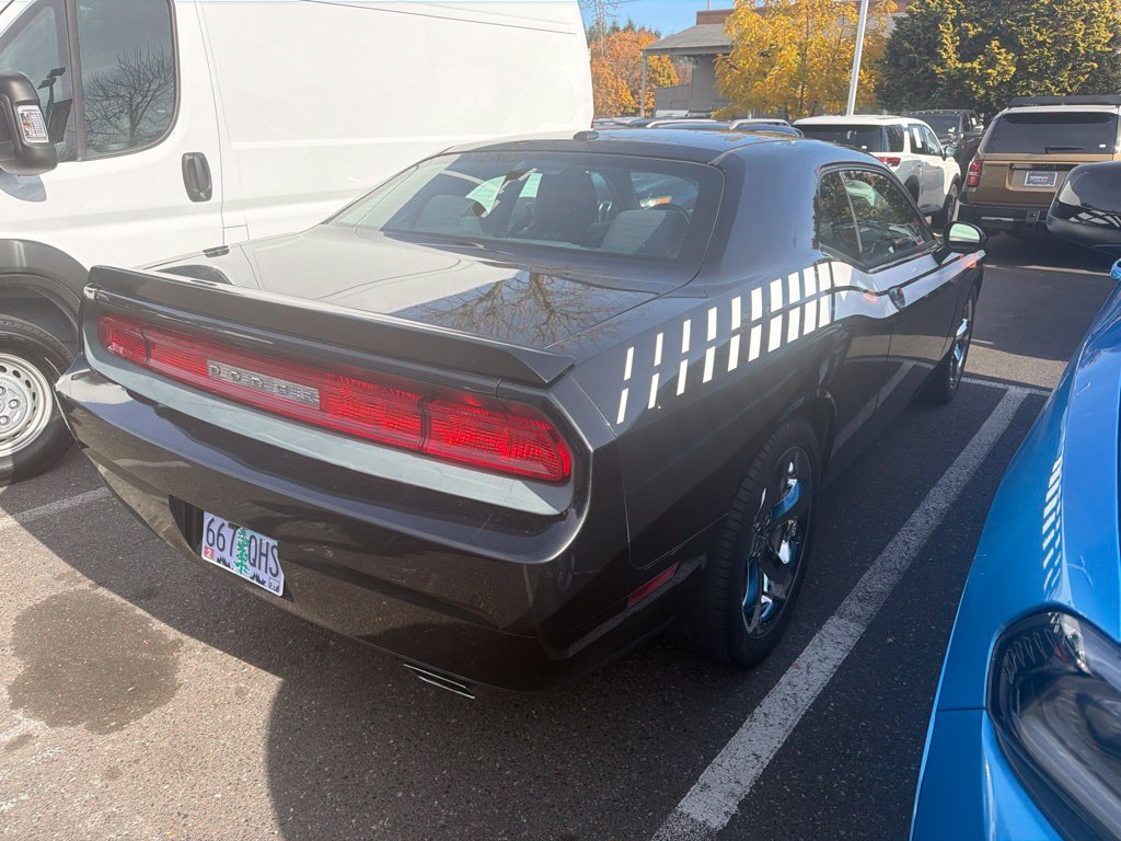 Used 2014 Dodge Challenger R/T w/ Sound Group II RWD image 8
