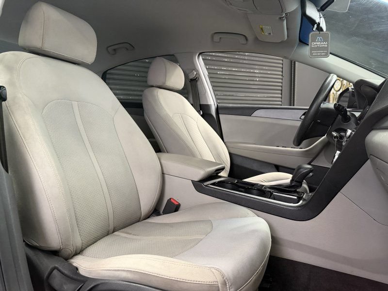 Used 2019 Hyundai Sonata SE FWD image 17