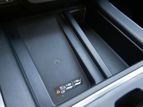 Used 2021 Chevrolet Silverado 2500 High Country w/ Z71 Off-Road Package image 21