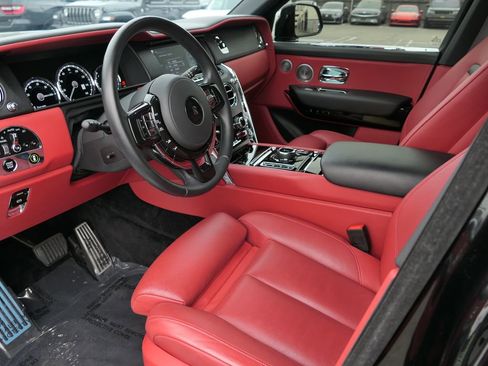 Used 2022 Rolls-Royce Cullinan AWD/4WD image 10