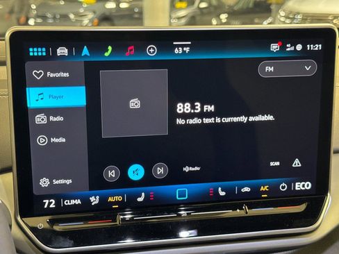 New 2026 Volkswagen ID.4 Pro image 17