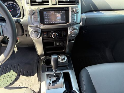 Used 2019 Toyota 4Runner SR5 Premium image 9