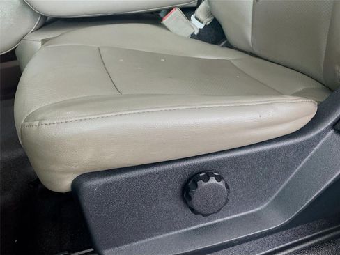 Used 2018 Ford F250 XL w/ Power Equipment Group AWD/4WD image 22