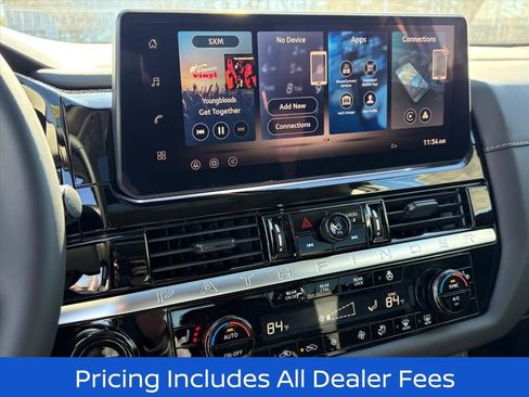 New 2026 Nissan Pathfinder SL w/ SL Premium Package AWD/4WD image 11