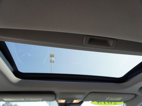 Used 2018 Honda CR-V EX image 14