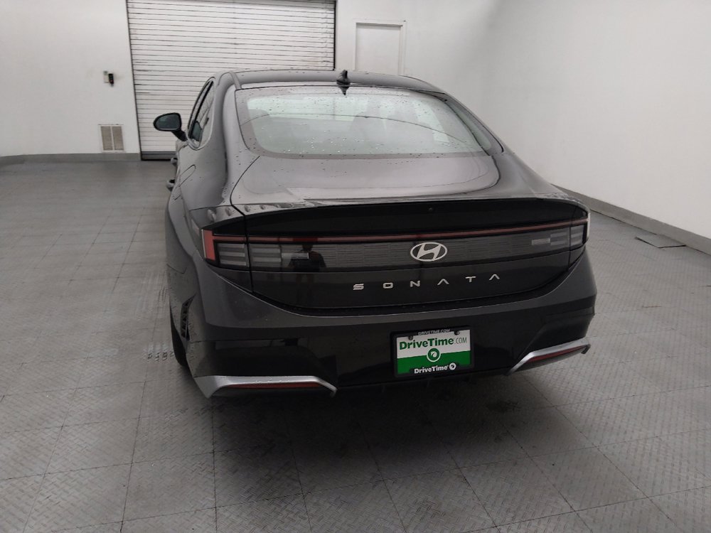 Used 2025 Hyundai Sonata SEL FWD image 6