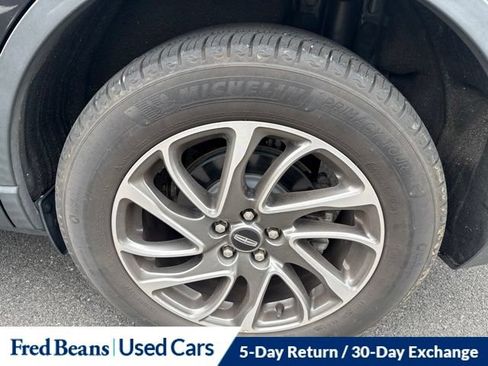 Used 2022 Lincoln Corsair AWD w/ Equipment Group 101A image 10
